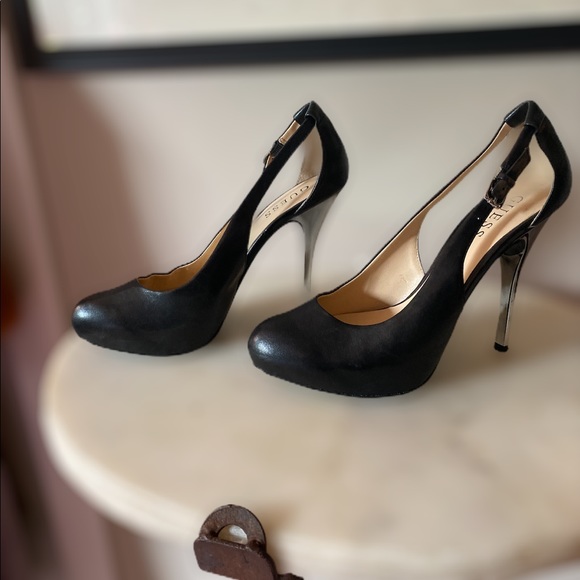 Guess leather silver heeled stilettos ❤️ - Picture 1 of 4